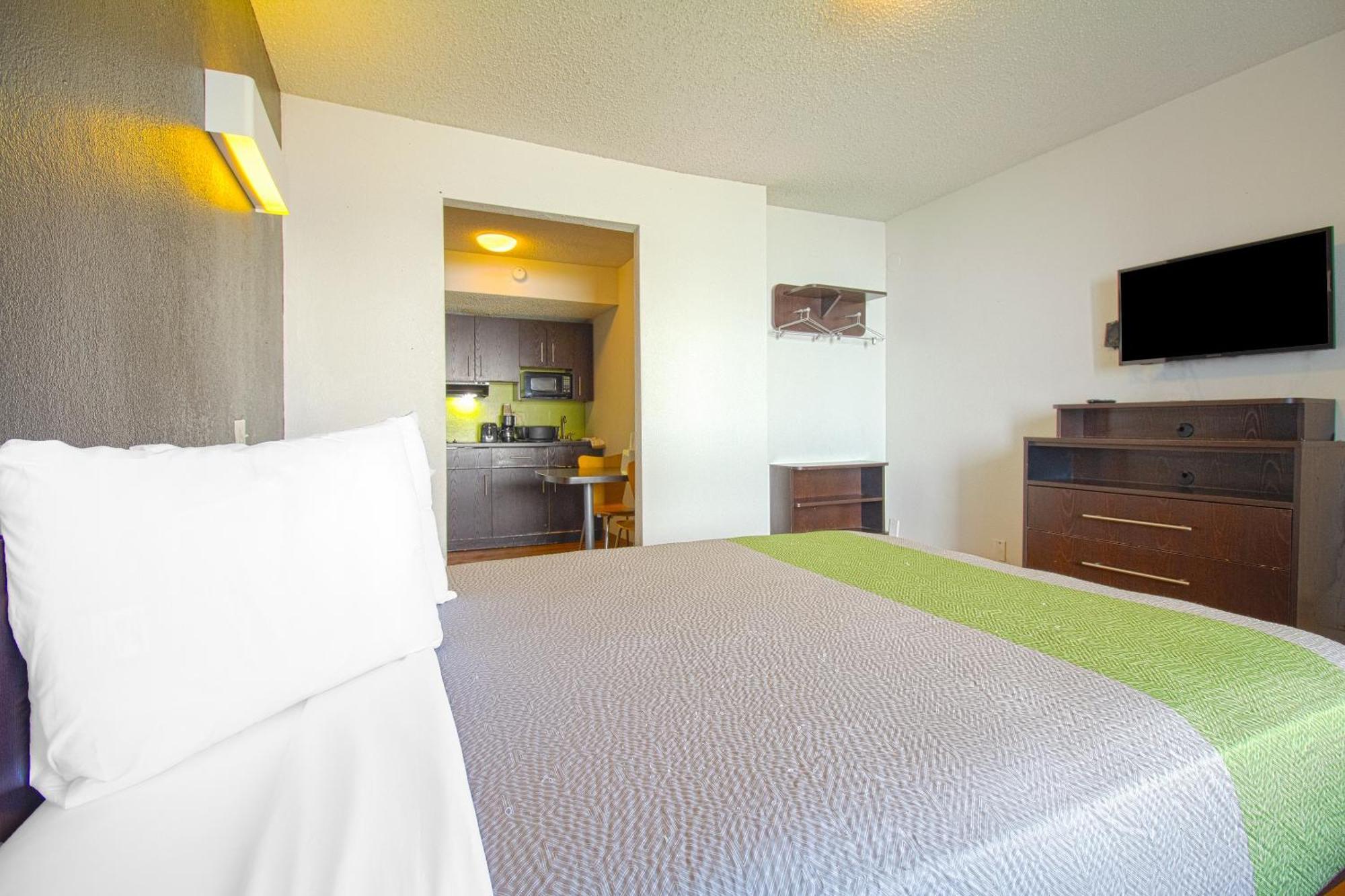 Studio Inn Extended Stay Oklahoma City Airport By Oyo المظهر الخارجي الصورة