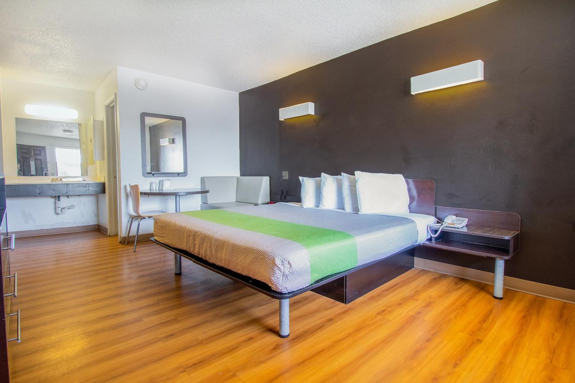 Studio Inn Extended Stay Oklahoma City Airport By Oyo المظهر الخارجي الصورة