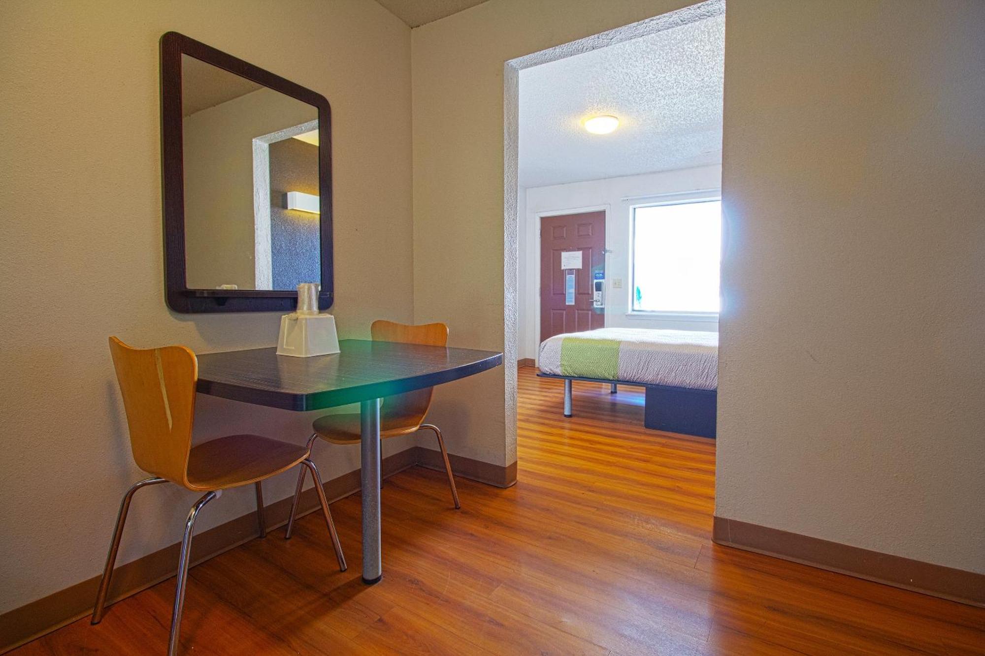 Studio Inn Extended Stay Oklahoma City Airport By Oyo المظهر الخارجي الصورة