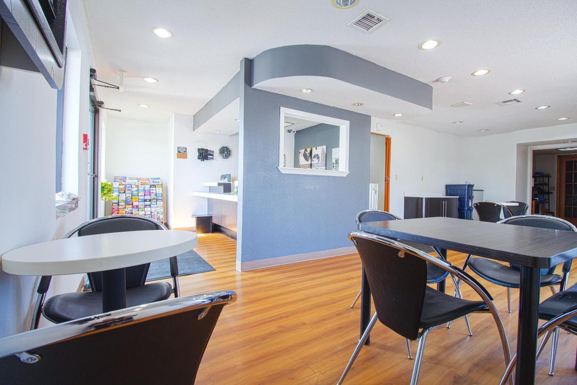 Studio Inn Extended Stay Oklahoma City Airport By Oyo المظهر الخارجي الصورة